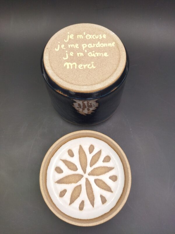 Boite mantra je m'excuse je me pardonne je m'aime merci