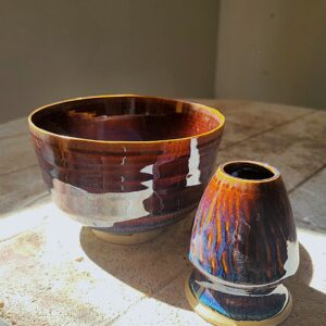 Chawan, bol à matcha, avec le support à fouet