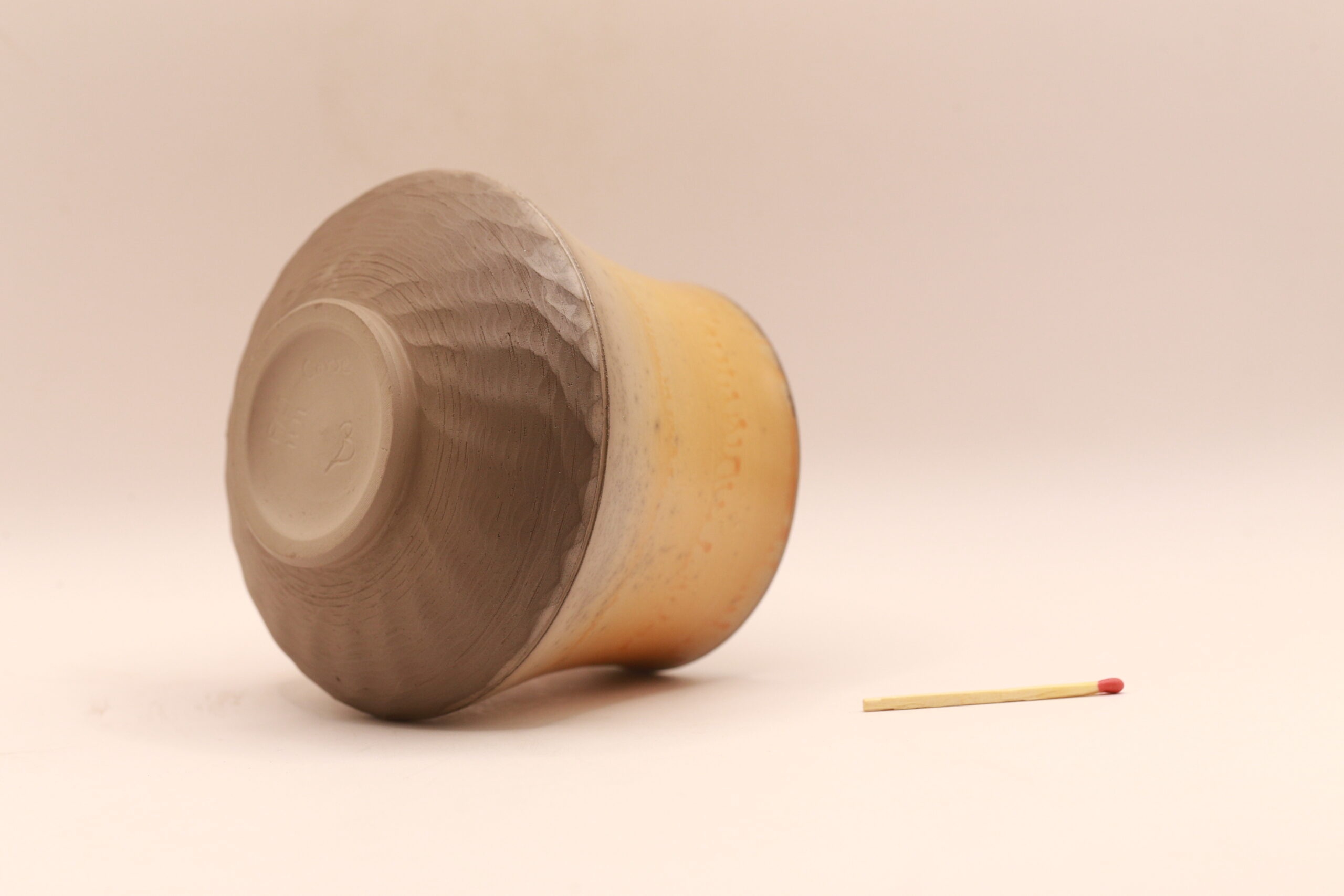 Tasse en terre sigillée – Image 3