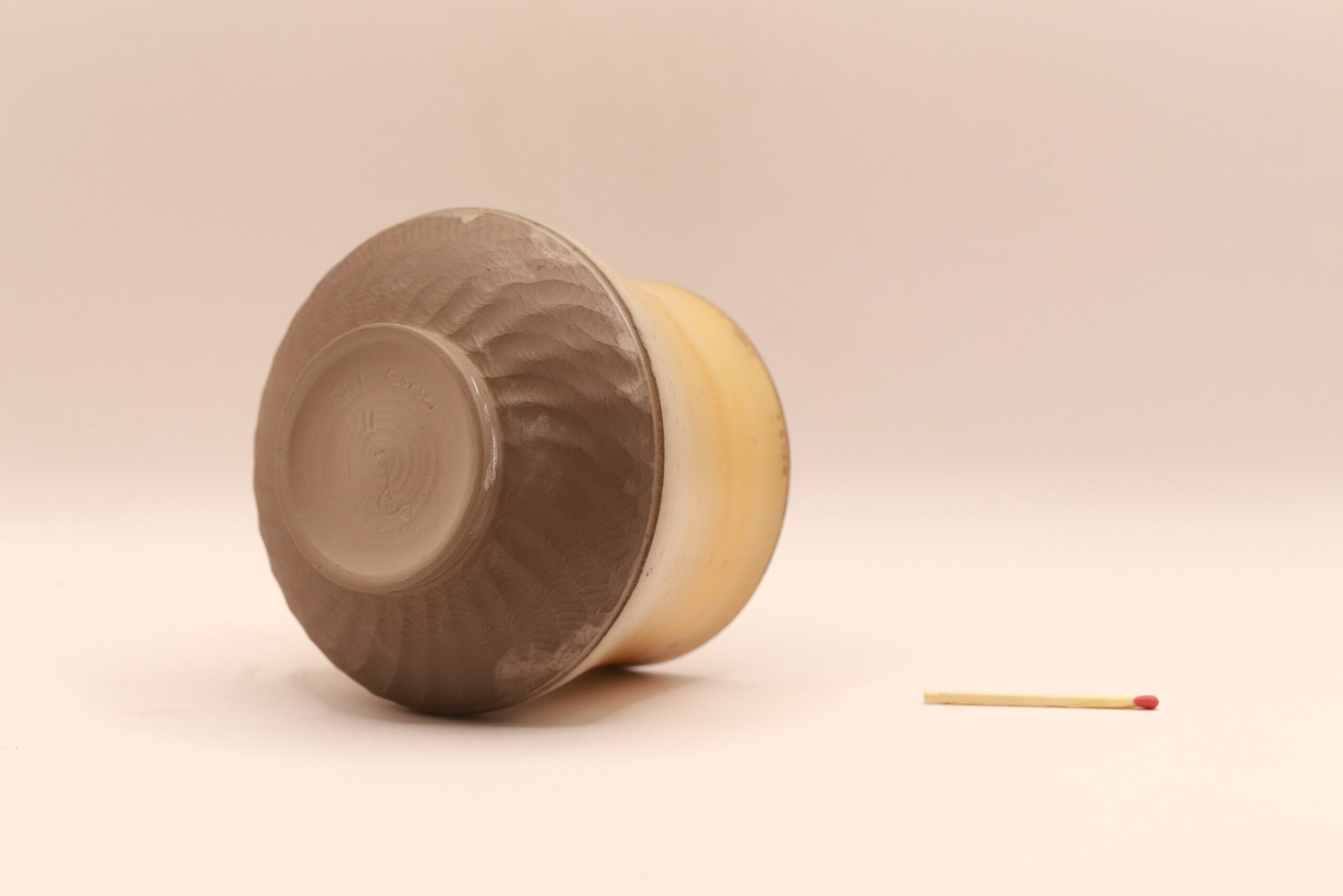 Tasse en terre sigillée – Image 3