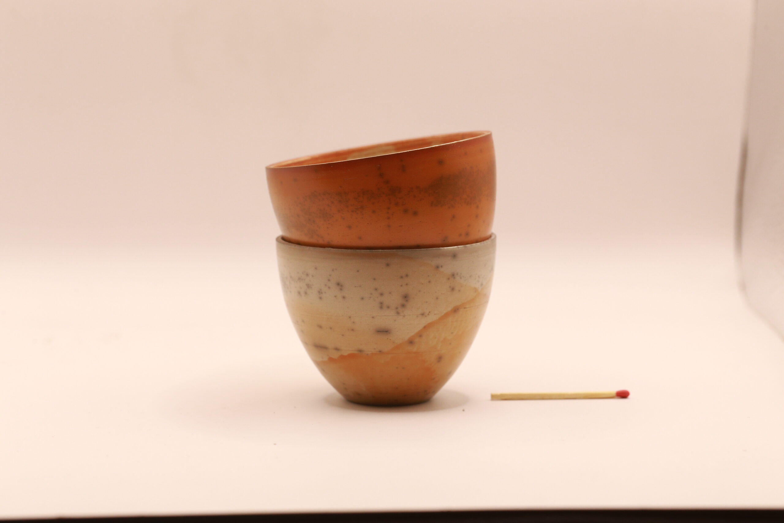 2 tasses à café en terre sigillée – Image 4