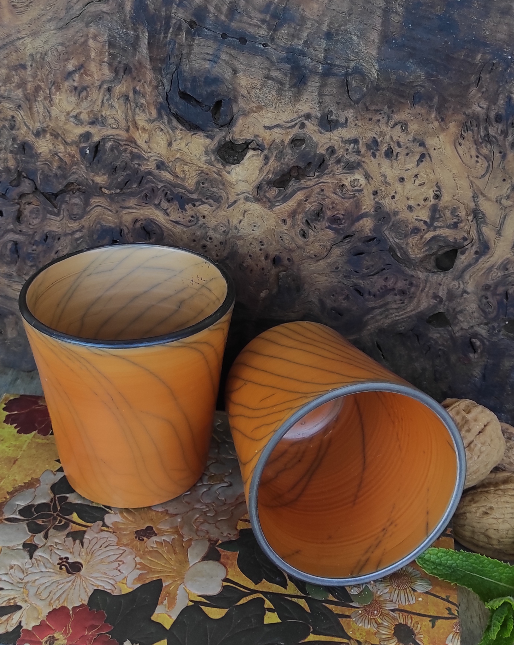 deux Tasses à café en terre sigillée